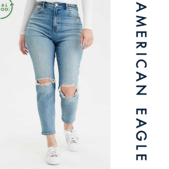 American Eagle Outfitters Denim - American Eagle Distressed Mom Jeans Size 10R NWOT